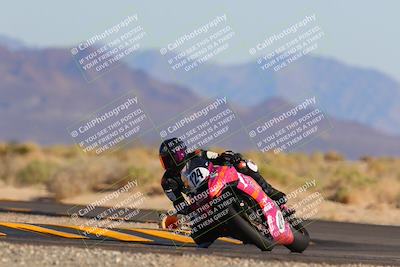 media/Oct-29-2022-CVMA (Sat) [[14c0aa3b66]]/Race 8 Supersport Middleweight/Folder 2/